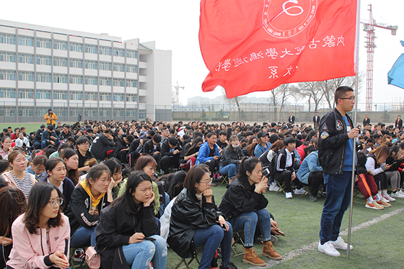 鸿德学院大学生宿舍精神文明建设月活动正式启动